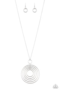 Running Circles In My Mind - Silver Women's Necklace