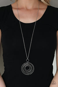 Running Circles In My Mind - Silver Women's Necklace