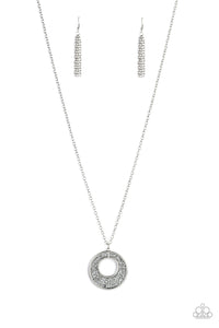 Glitzy Glow - Silver Women's Necklace